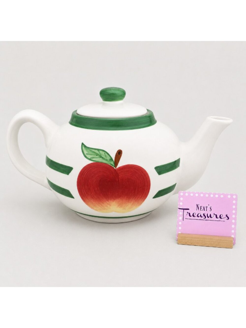 Asia Master Group RED APPLE DESIGN Cream Green  Ceramic 4 Cup Lidded Teapot